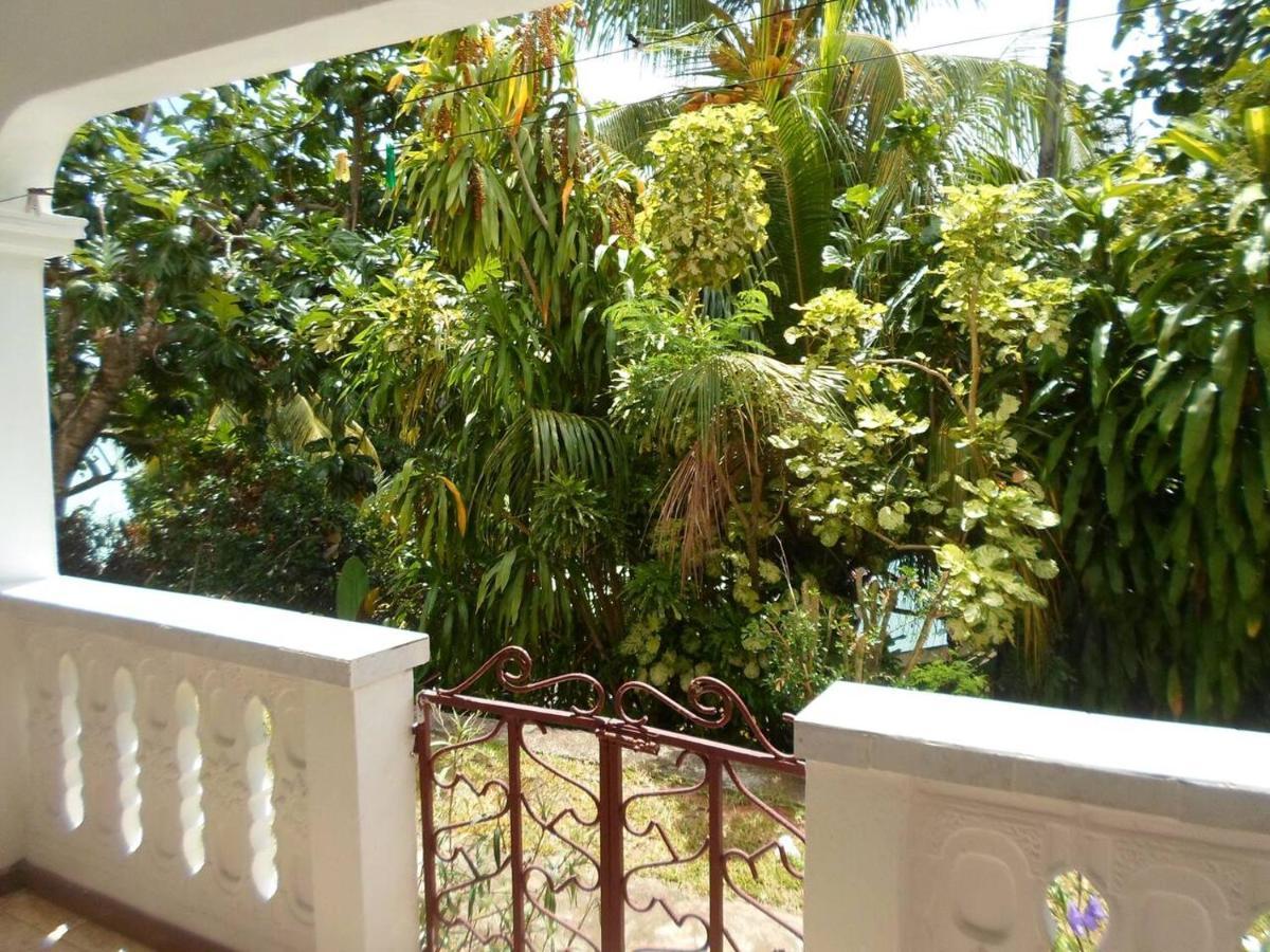 Gigi'S Self Catering Apartment Port Glaud 외부 사진