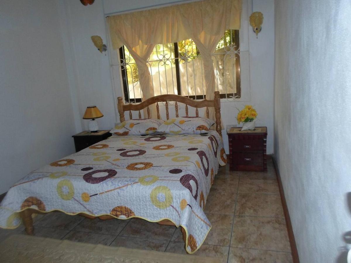 Gigi'S Self Catering Apartment Port Glaud 외부 사진